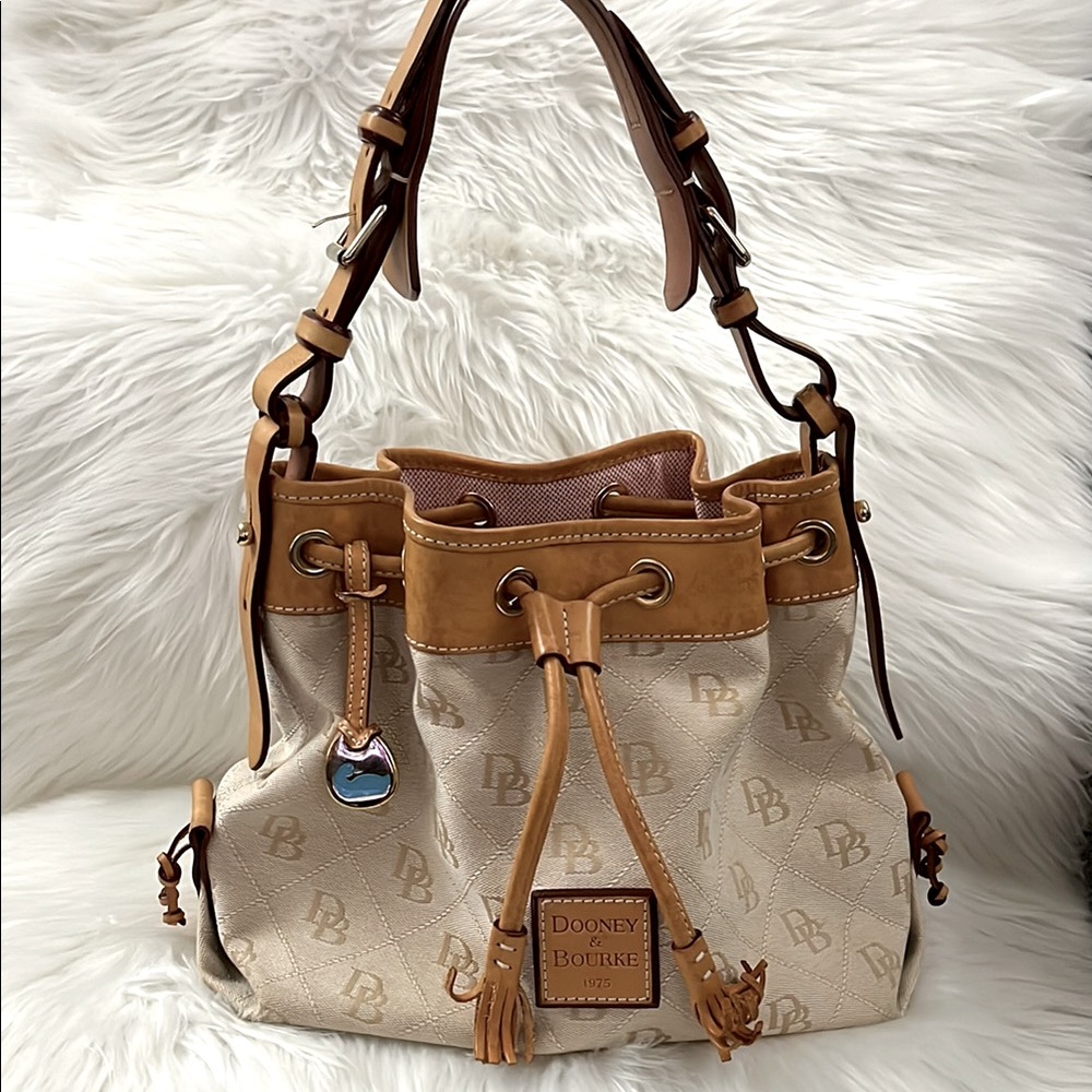 Dooney & Bourke Handbag